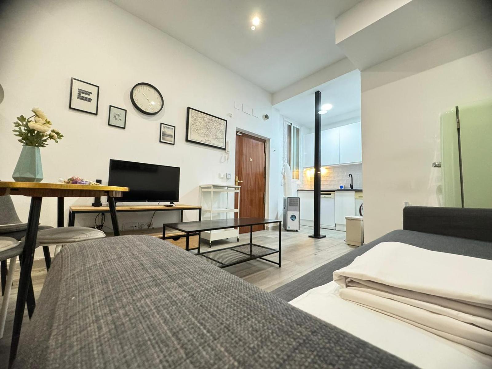 Appartamento Dianthus House Madrid Esterno foto