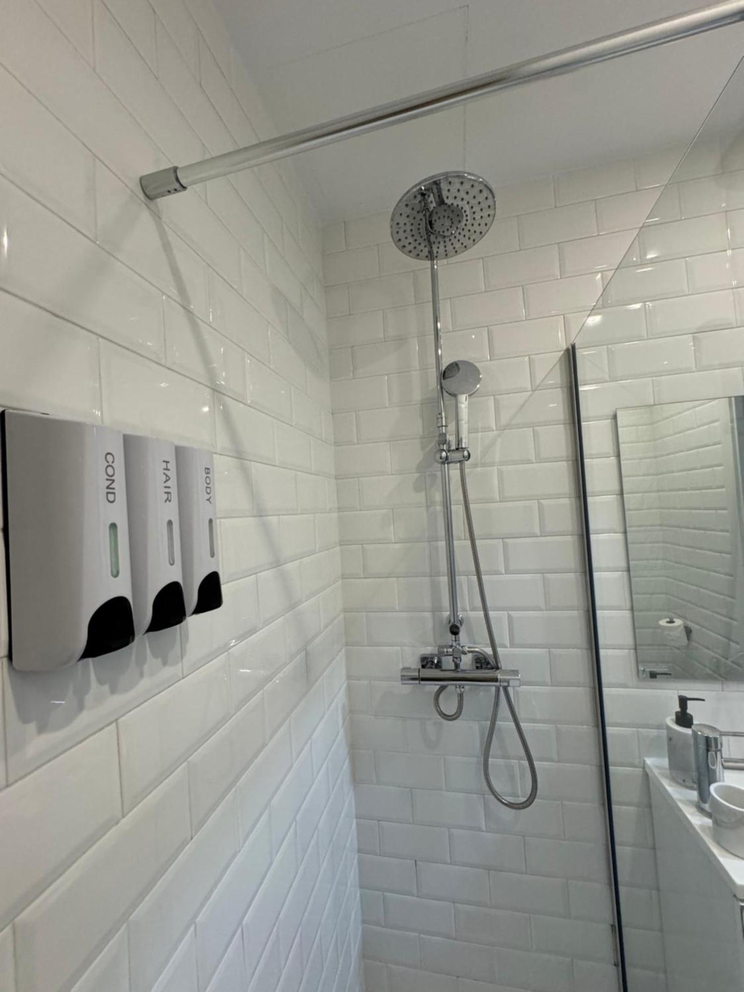 Appartamento Dianthus House Madrid Esterno foto