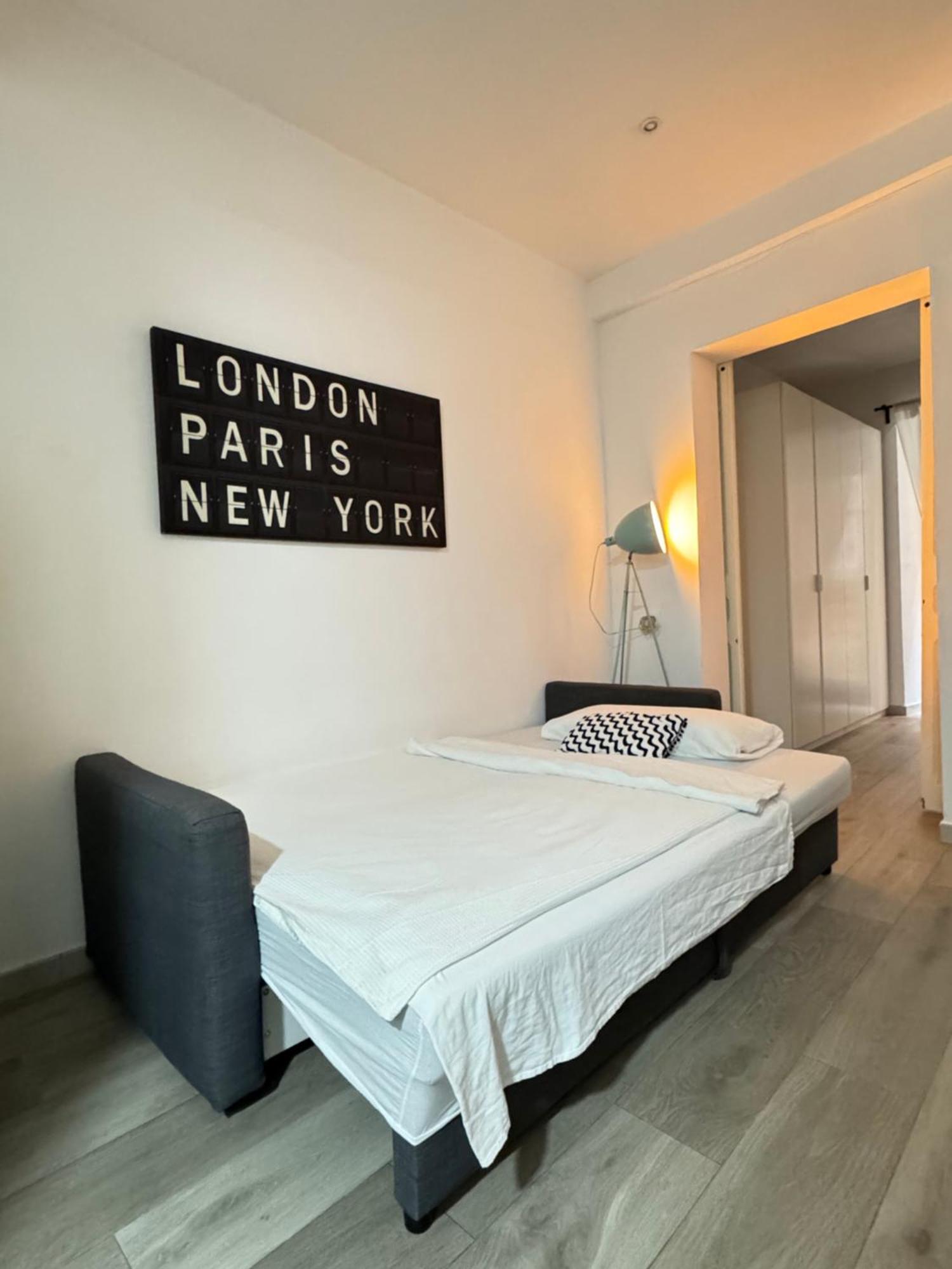 Appartamento Dianthus House Madrid Esterno foto
